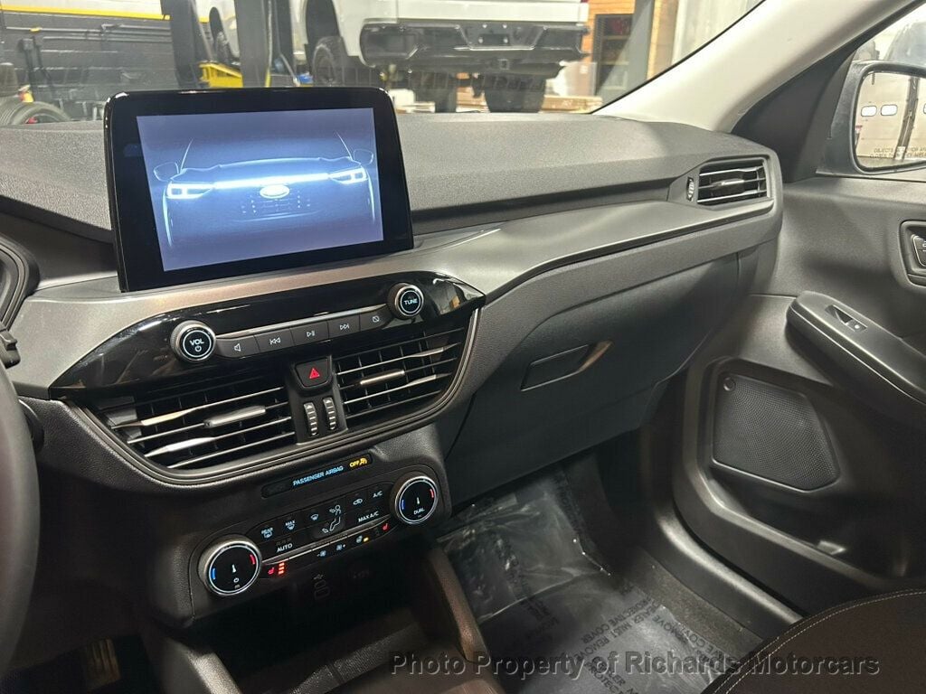 2025 Ford Escape Active AWD (C15859) - Image 13