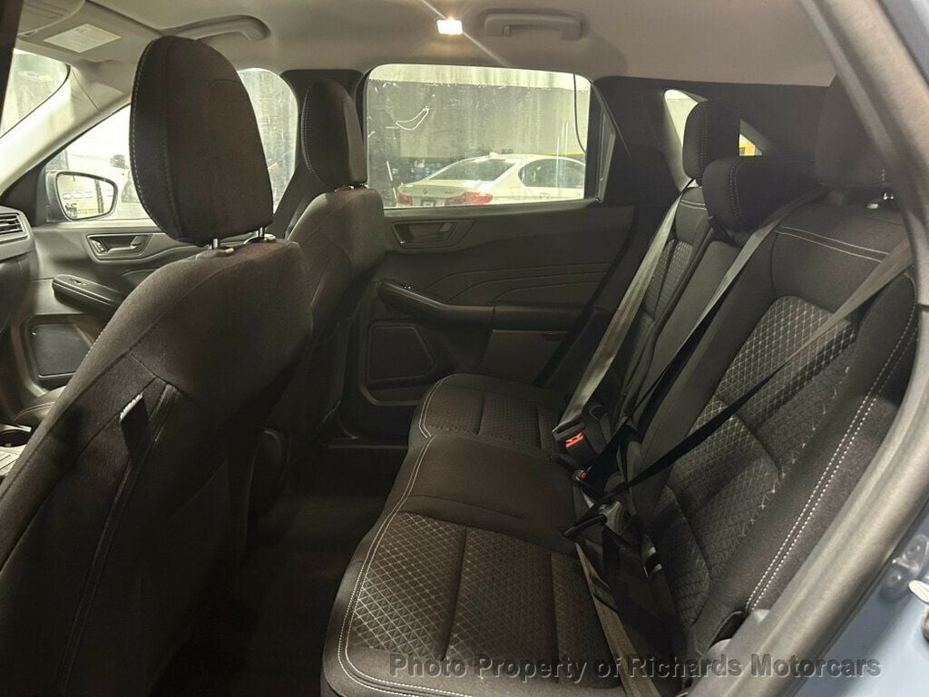 2025 Ford Escape Active AWD (C15859) - Image 16