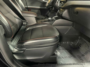 2024 Ford Escape ST-Line AWD (C15977) - Image 17