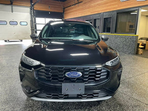 2024 Ford Escape ST-Line AWD (C15977) - Image 3