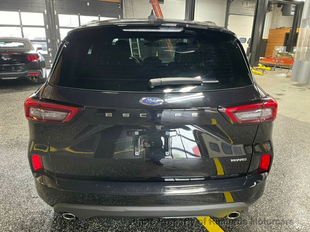 2024 Ford Escape ST-Line AWD (C15977) - Image 6