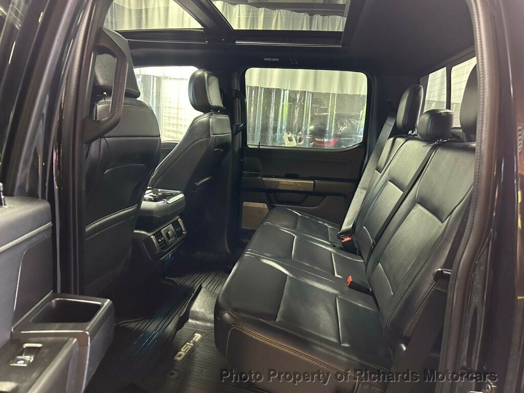 2023 Ford F-150 XLT 4WD SuperCrew 5.5' Box (C15900) - Image 18