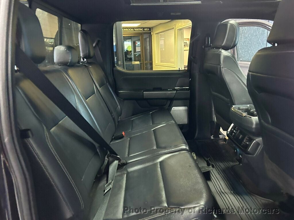 2023 Ford F-150 XLT 4WD SuperCrew 5.5' Box (C15900) - Image 19