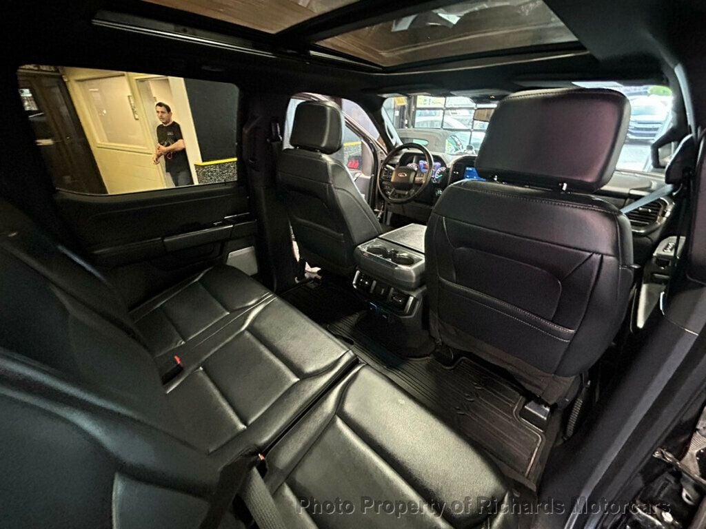 2023 Ford F-150 XLT 4WD SuperCrew 5.5' Box (C15900) - Image 20