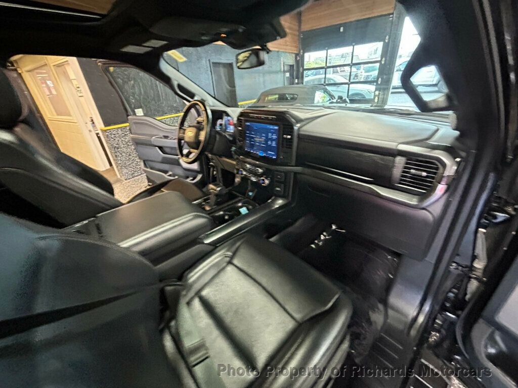 2023 Ford F-150 XLT 4WD SuperCrew 5.5' Box (C15900) - Image 22