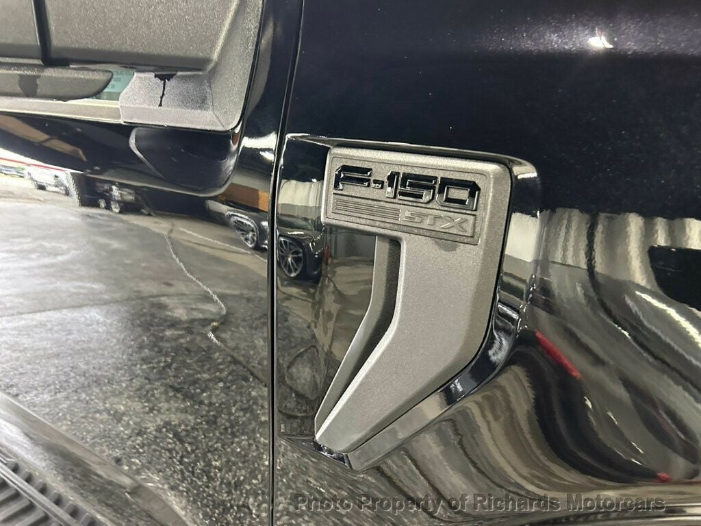 2024 Ford F-150 STX 4WD SuperCrew 5.5' Box (C15998) - Image 9