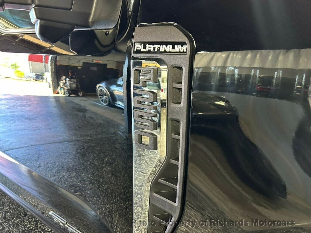 2023 Ford Super Duty F-250 SRW Platinum 4WD Crew Cab 6.75' Box (C15943) - Image 24