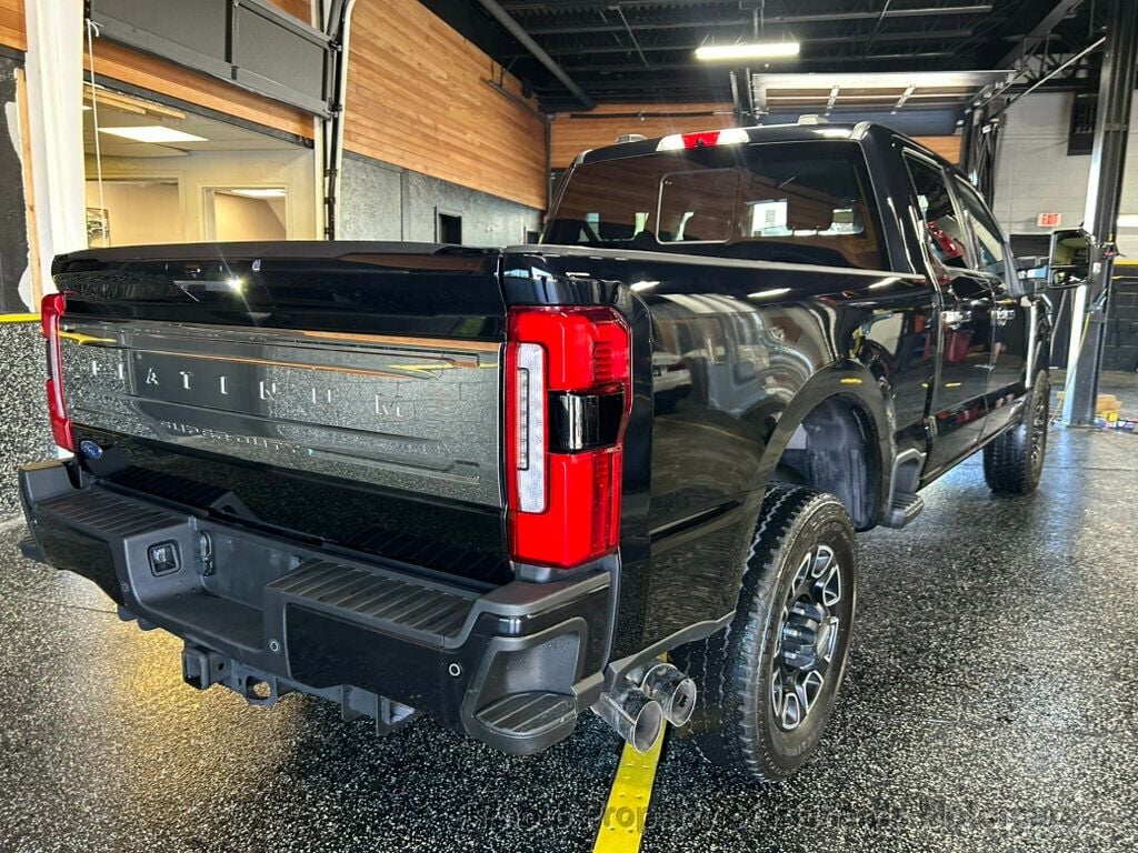 2023 Ford Super Duty F-250 SRW Platinum 4WD Crew Cab 6.75' Box (C15943) - Image 3