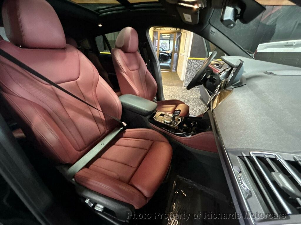2023 BMW X4 xDrive30i Sports Activity (C15952) - Image 24