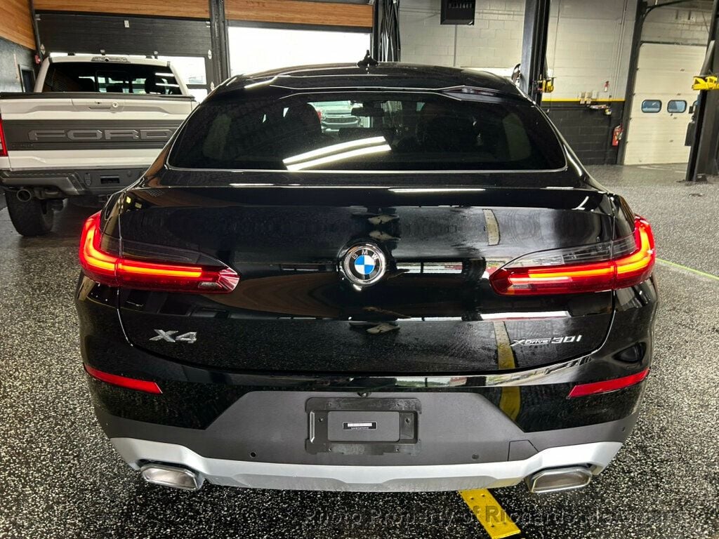 2023 BMW X4 xDrive30i Sports Activity (C15952) - Image 4