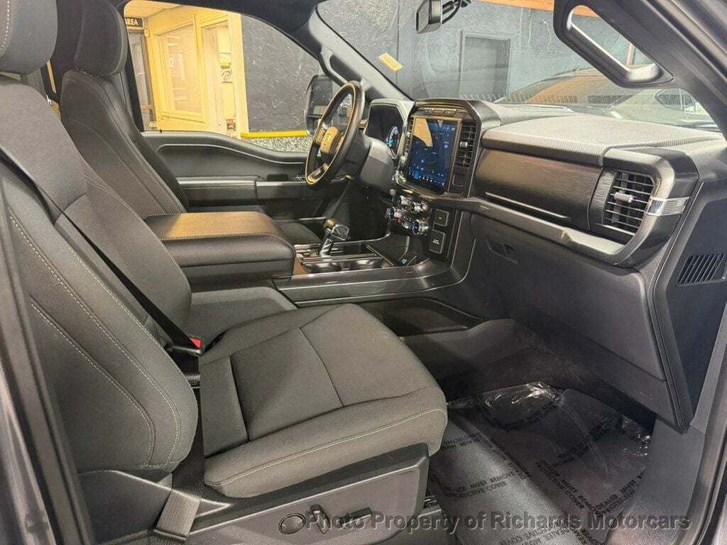 2023 Ford F-150 XLT 4WD SuperCrew 6.5' Box (C16013) - Image 20