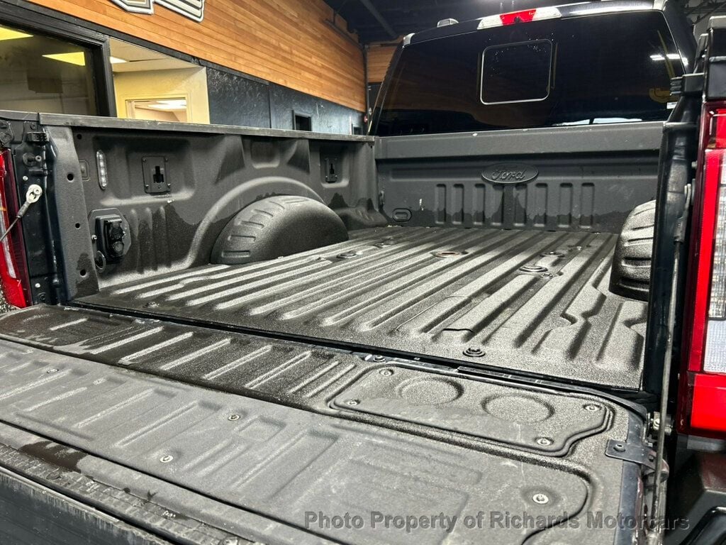 2023 Ford Super Duty F-350 SRW Platinum 4WD Crew Cab 6.75' Box (C15999) - Image 11