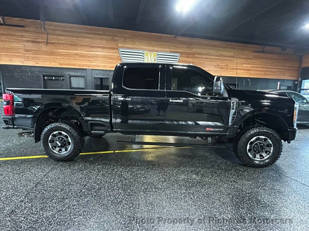 2023 Ford Super Duty F-350 SRW Platinum 4WD Crew Cab 6.75' Box (C15999) - Image 2