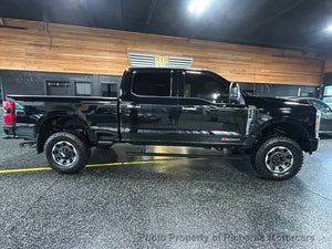 2023 Ford Super Duty F-350 SRW Platinum 4WD Crew Cab 6.75' Box (C15999) - Image 2