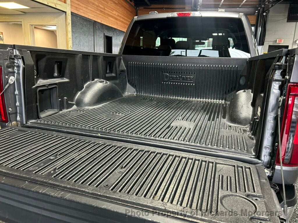 2024 Ford F-150 XLT 4WD SuperCrew 5.5' Box (C16008) - Image 12