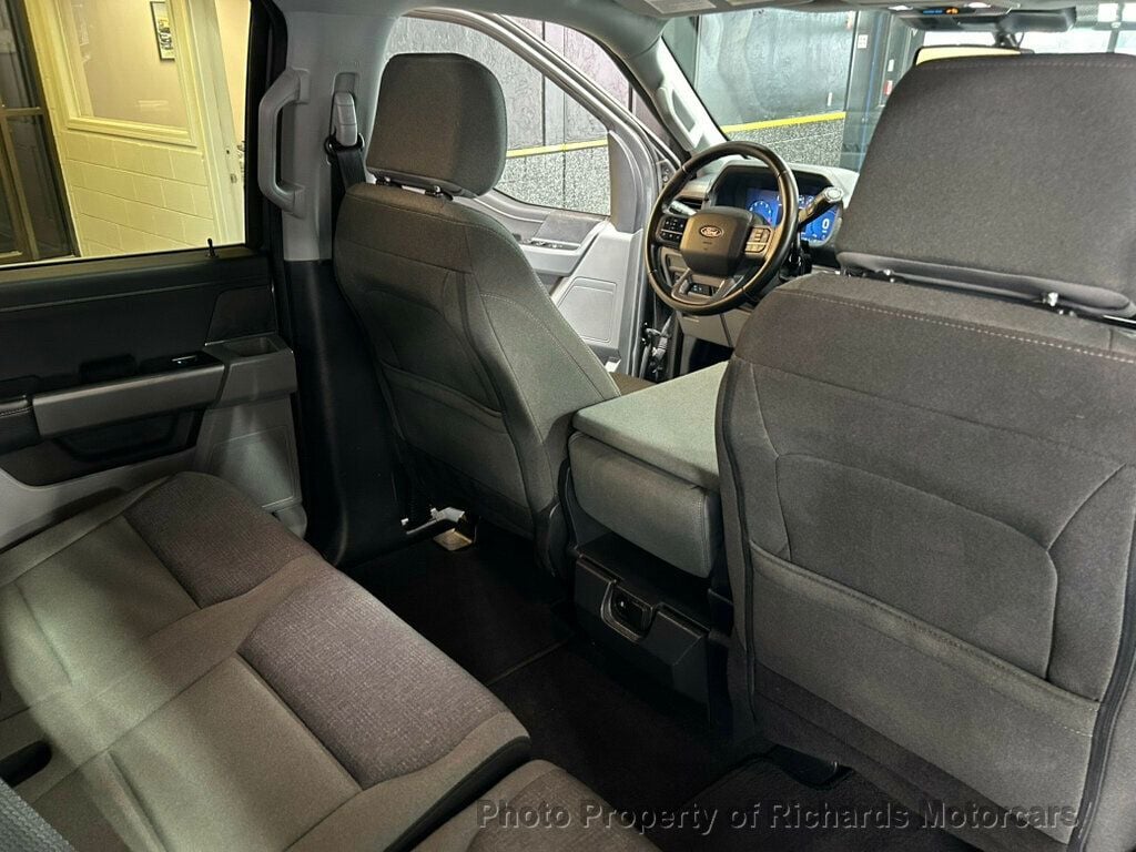 2024 Ford F-150 XLT 4WD SuperCrew 5.5' Box (C16008) - Image 19