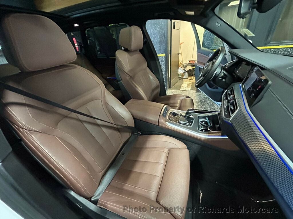 2021 BMW X5 xDrive40i Sports Activity Vehicle (C16037) - Image 25
