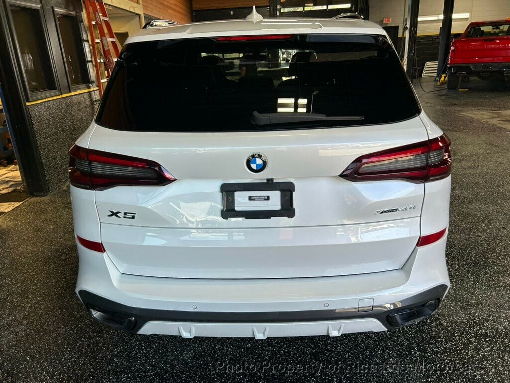 2021 BMW X5 xDrive40i Sports Activity Vehicle (C16037) - Image 4