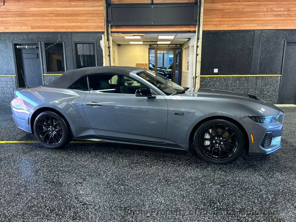 2025 Ford Mustang GT Premium Convertible (C16023)