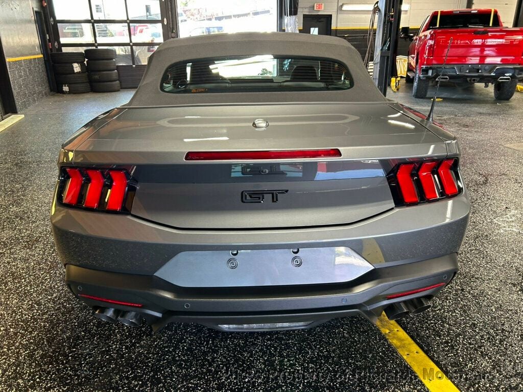 2025 Ford Mustang GT Premium Convertible (C16023) - Image 4