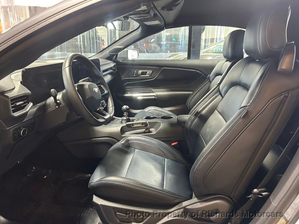 2025 Ford Mustang GT Premium Convertible (C15972) - Image 14