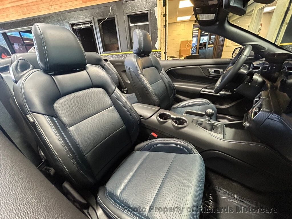 2025 Ford Mustang GT Premium Convertible (C15972) - Image 22