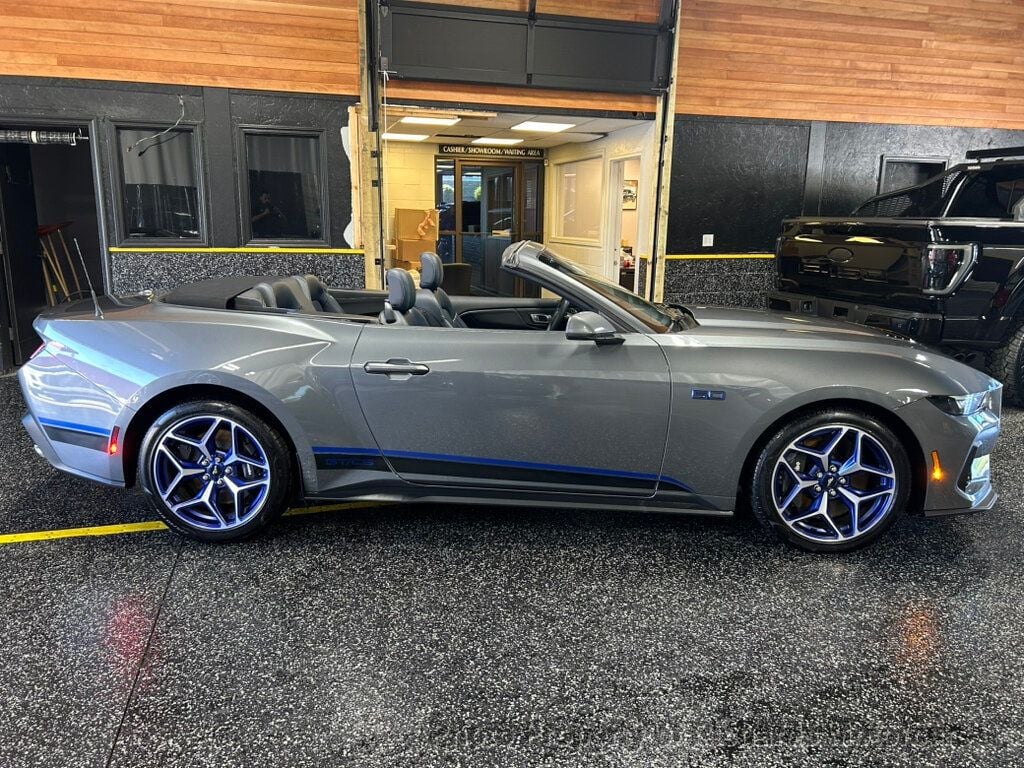 2025 Ford Mustang GT Premium Convertible (C15972) - Image 23