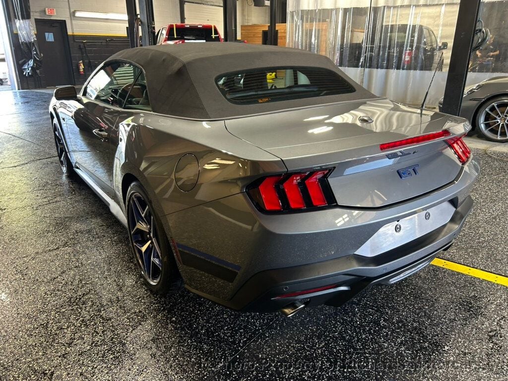 2025 Ford Mustang GT Premium Convertible (C15972) - Image 5