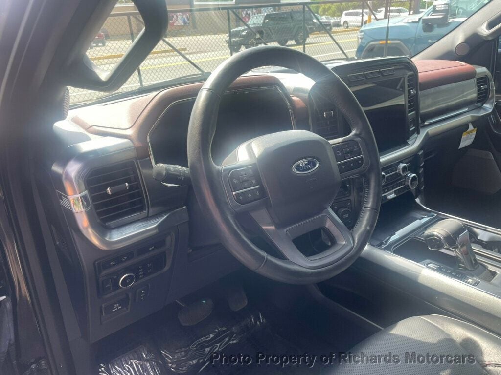 2023 Ford F-150 LARIAT 4WD SuperCrew 5.5' Box (C16035) - Image 12
