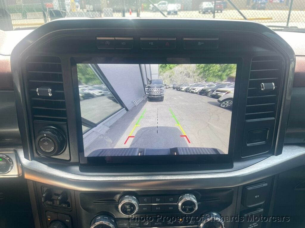 2023 Ford F-150 LARIAT 4WD SuperCrew 5.5' Box (C16035) - Image 16