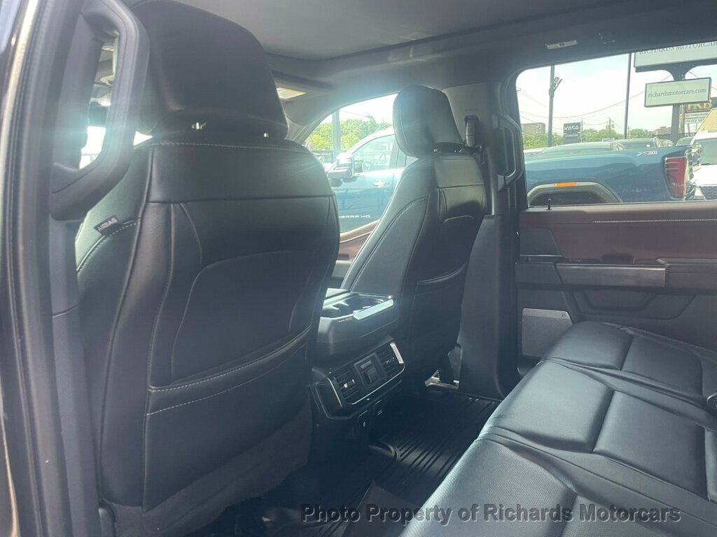 2023 Ford F-150 LARIAT 4WD SuperCrew 5.5' Box (C16035) - Image 18