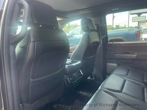 2023 Ford F-150 LARIAT 4WD SuperCrew 5.5' Box (C16035) - Image 18