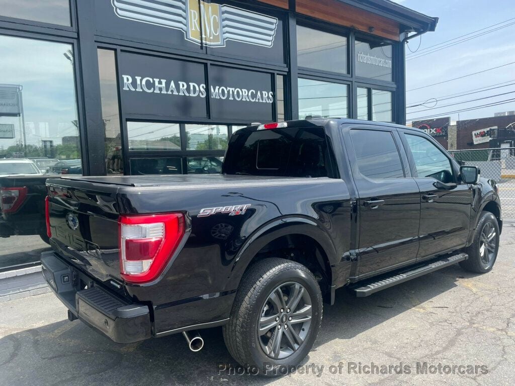 2023 Ford F-150 LARIAT 4WD SuperCrew 5.5' Box (C16025) - Image 3