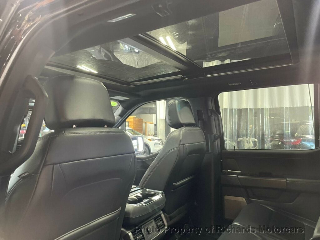2024 Ford F-150 XLT 4WD SuperCrew 5.5' Box (C16045) - Image 17