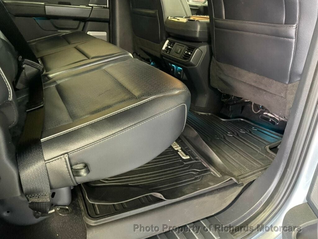 2024 Ford F-150 LARIAT 4WD SuperCrew 5.5' Box (C16048) - Image 18