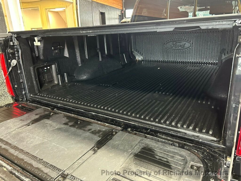 2023 Ford F-150 XLT 4WD SuperCrew 5.5' Box (C15953) - Image 13