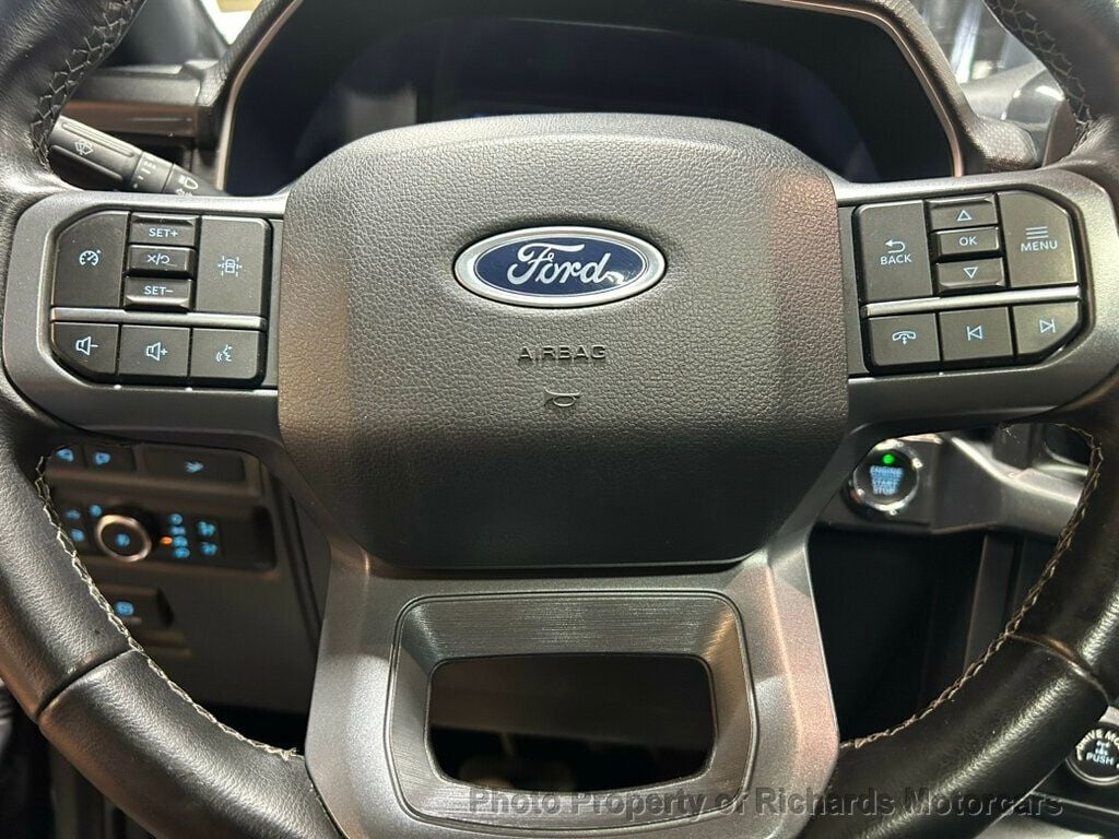 2023 Ford F-150 XLT 4WD SuperCrew 5.5' Box (C15953) - Image 16