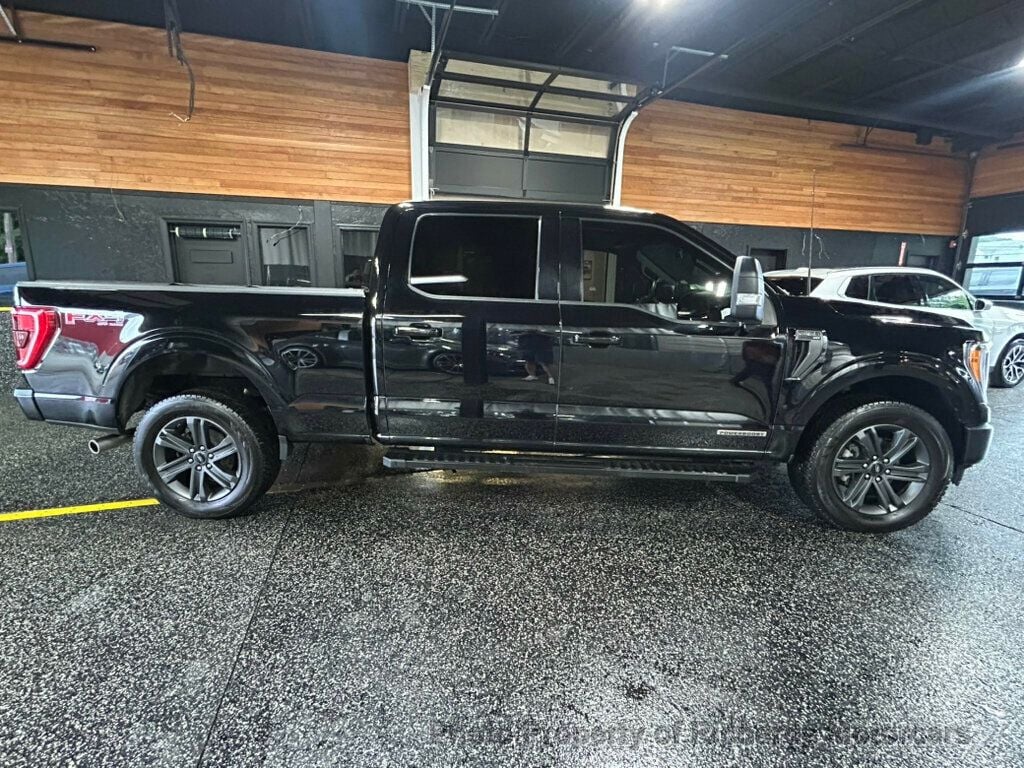 2023 Ford F-150 XLT 4WD SuperCrew 5.5' Box (C15953) - Image 2