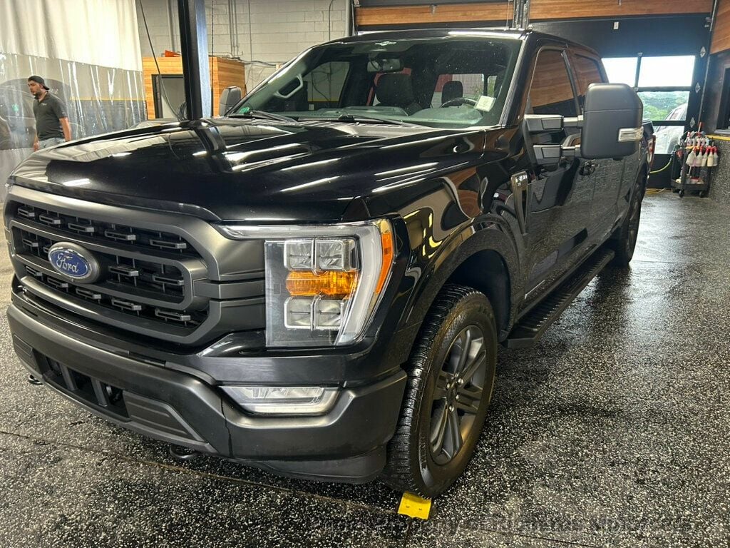 2023 Ford F-150 XLT 4WD SuperCrew 5.5' Box (C15953) - Image 7
