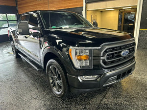 2023 Ford F-150 XLT 4WD SuperCrew 5.5' Box (C15953) - Image 9