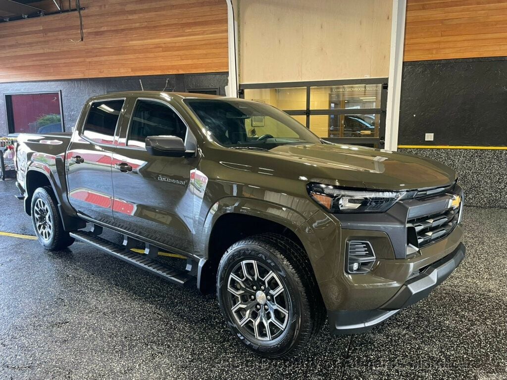2024 Chevrolet Colorado 4WD Crew Cab LT (C15983)