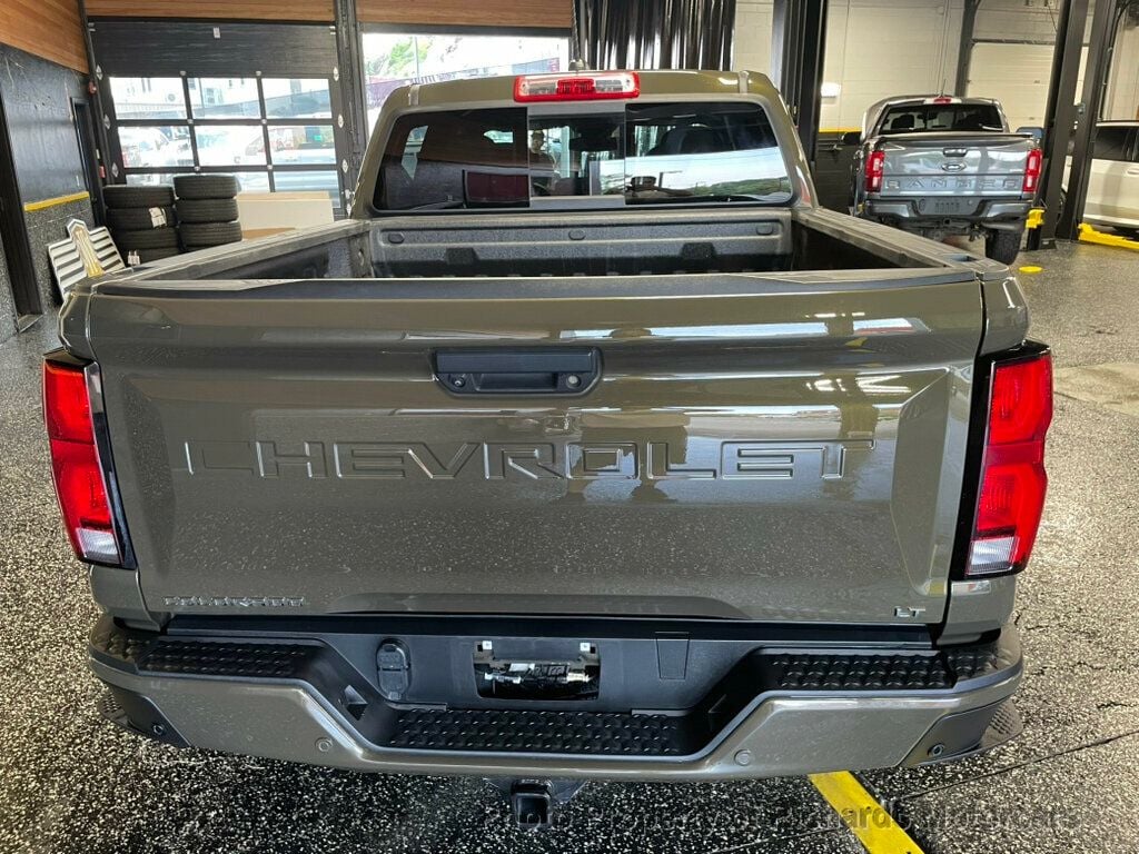 2024 Chevrolet Colorado 4WD Crew Cab LT (C15983) - Image 6