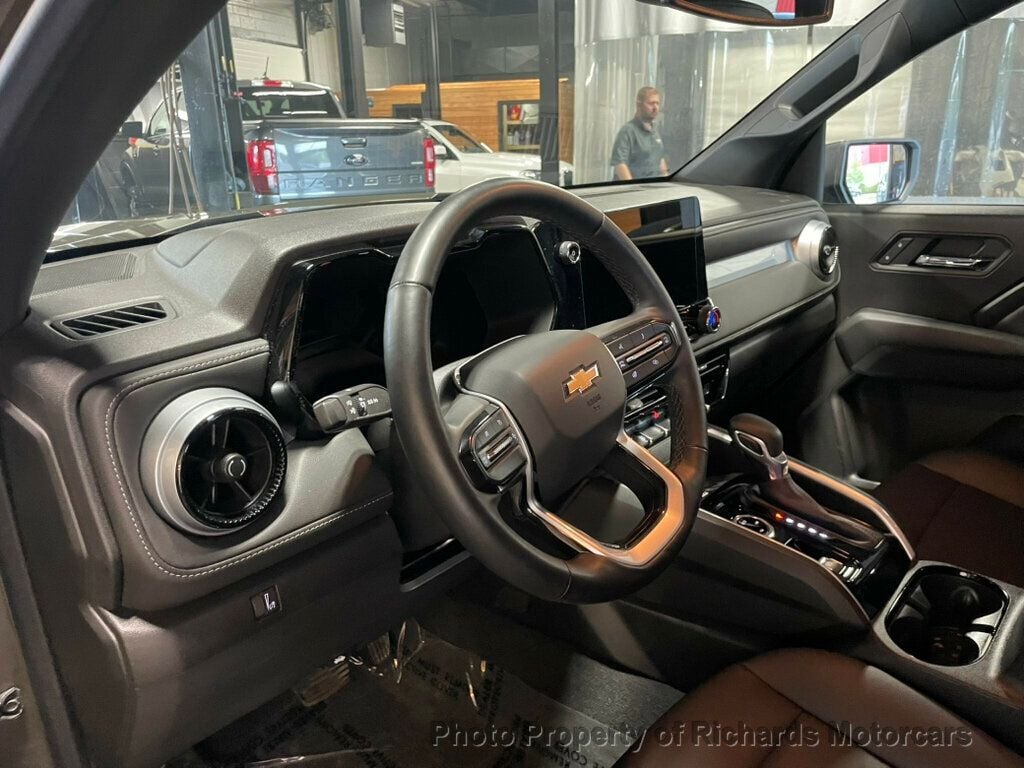 2024 Chevrolet Colorado 4WD Crew Cab LT (C15983) - Image 9