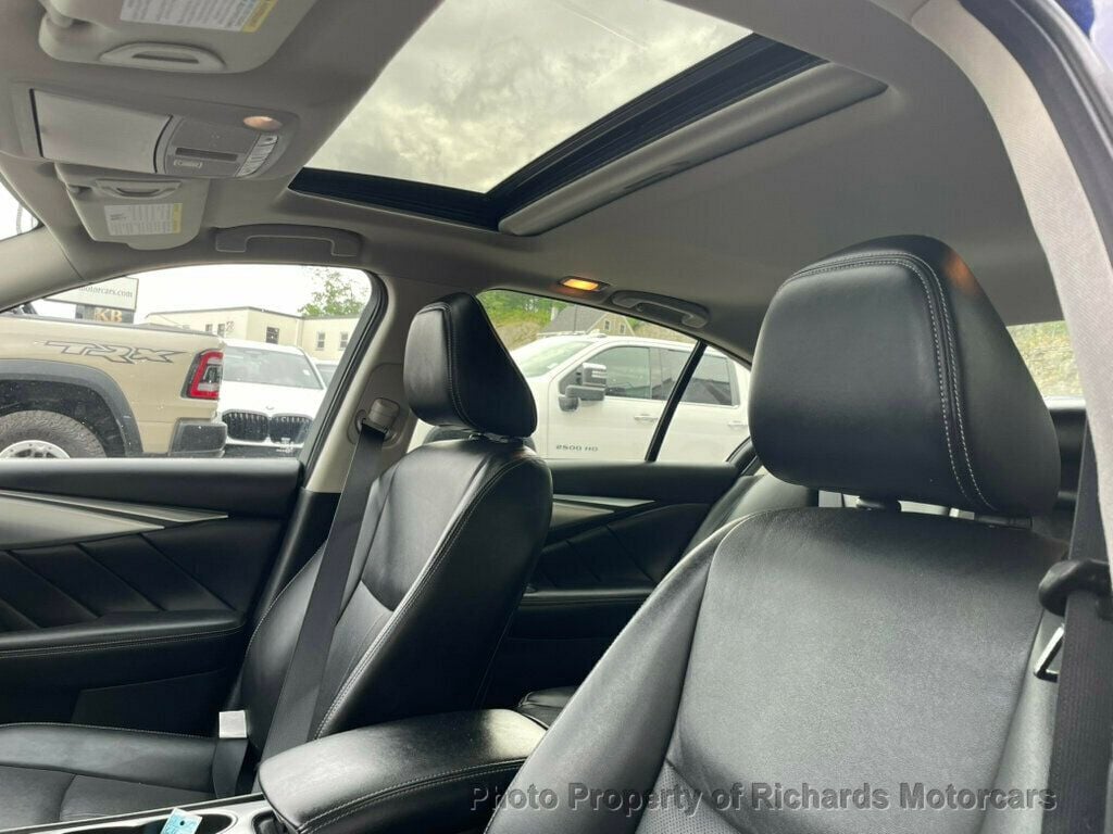 2024 INFINITI Q50 LUXE AWD (C16064) - Image 12