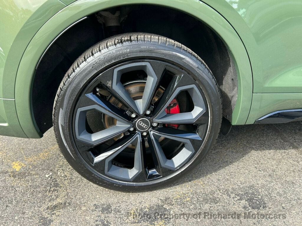 2022 Audi SQ5 Prestige 3.0 TFSI quattro (C16075) - Image 9