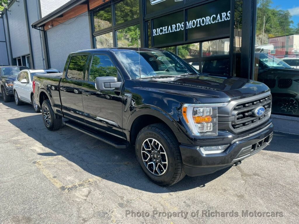 2022 Ford F-150 XLT 4WD SuperCrew 6.5' Box (C15985)