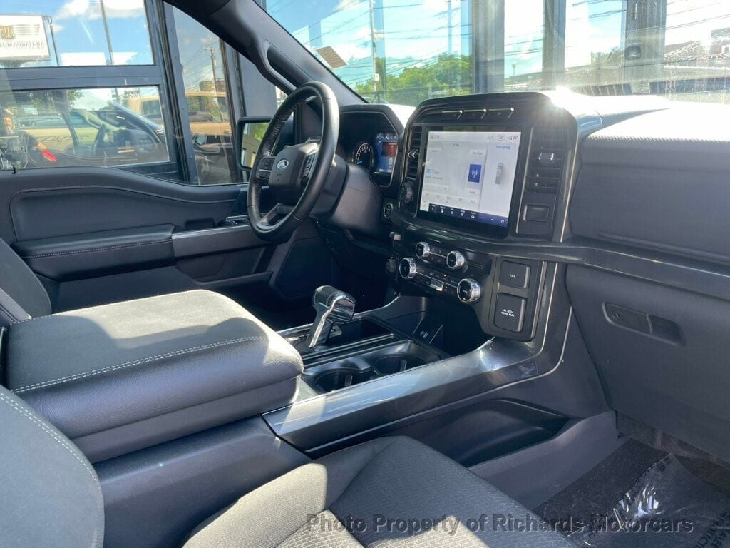 2022 Ford F-150 XLT 4WD SuperCrew 6.5' Box (C15985) - Image 21