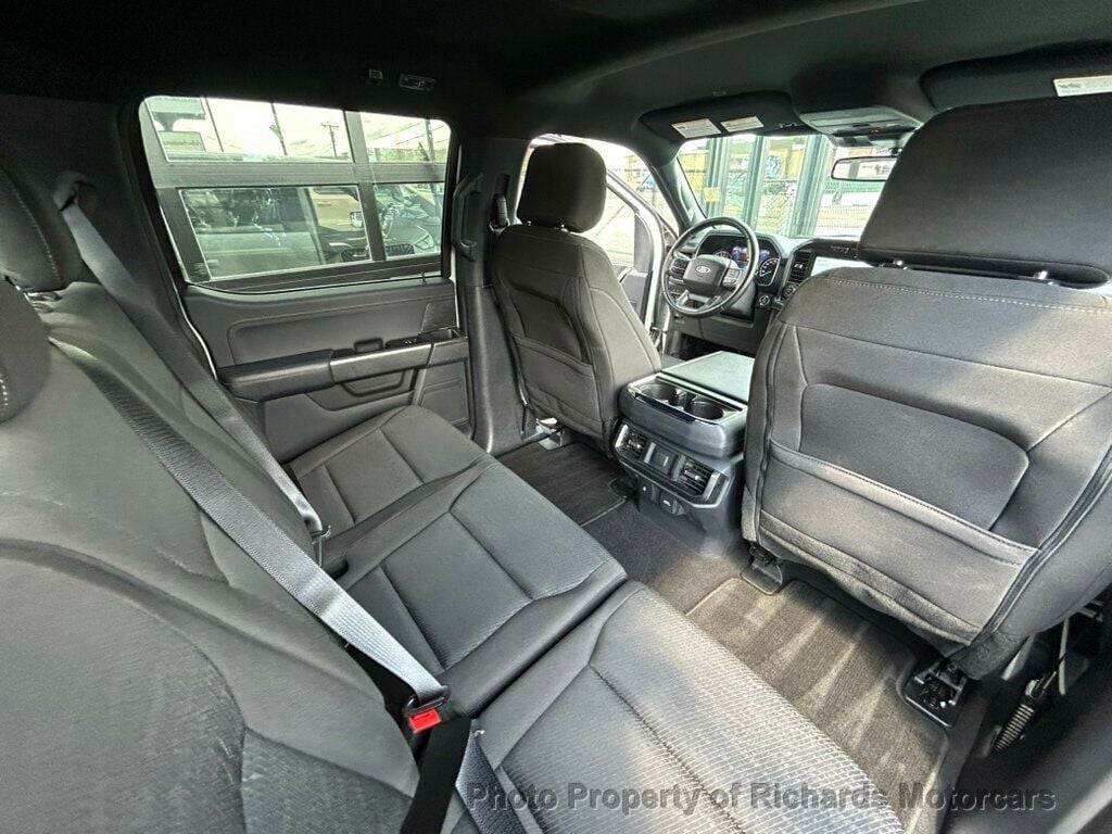 2023 Ford F-150 XLT 4WD SuperCrew 6.5' Box (C15982) - Image 17