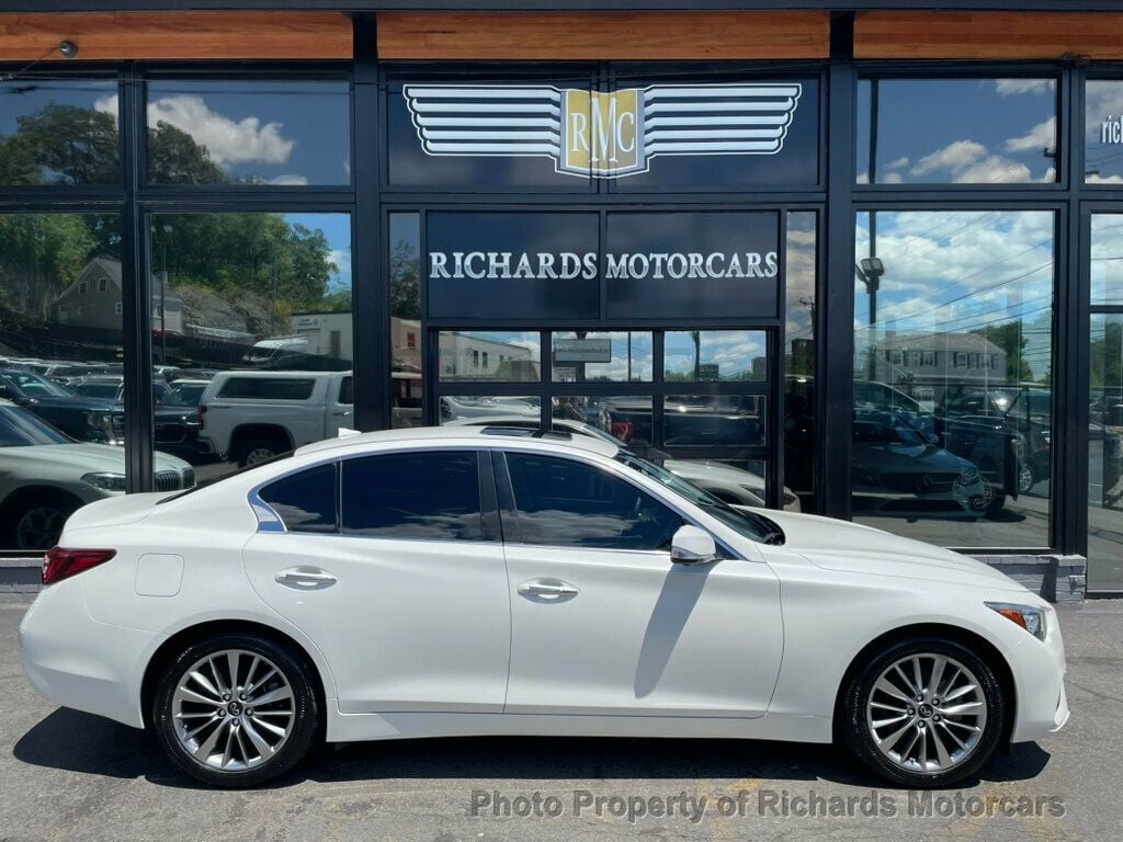2023 INFINITI Q50 LUXE AWD (C16055) - Image 2