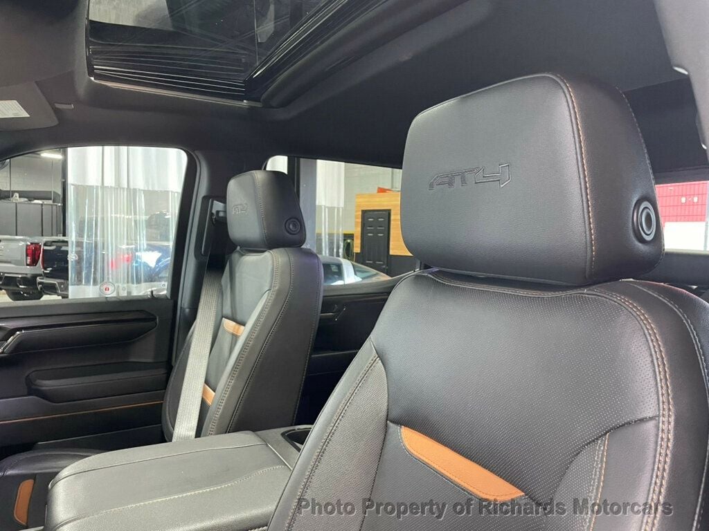 2024 GMC Sierra 1500 4WD Crew Cab 147" AT4 (C16090) - Image 11